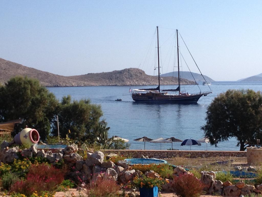 Villa Romanza Beach Villa Chalki Town Ruang foto