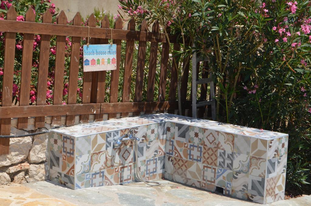 Villa Romanza Beach Villa Chalki Town Ruang foto
