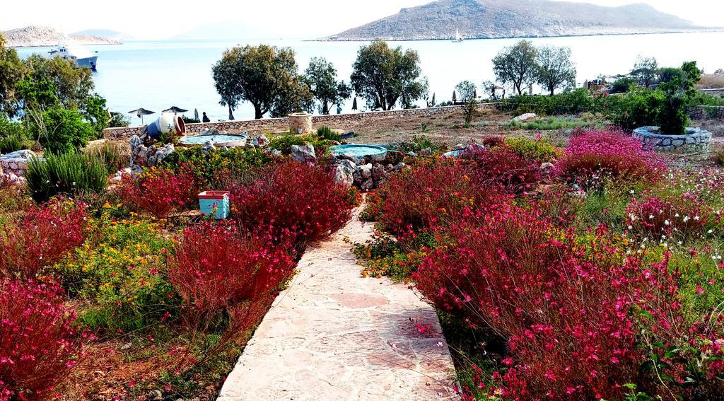 Villa Romanza Beach Villa Chalki Town Bagian luar foto