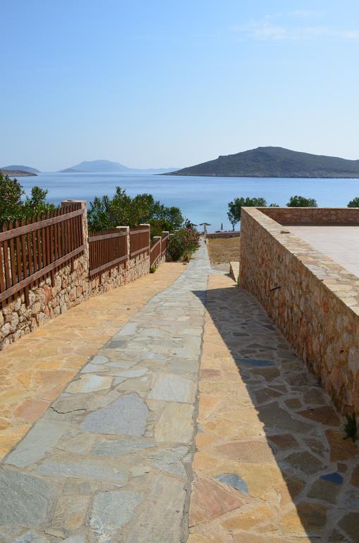 Villa Romanza Beach Villa Chalki Town Bagian luar foto